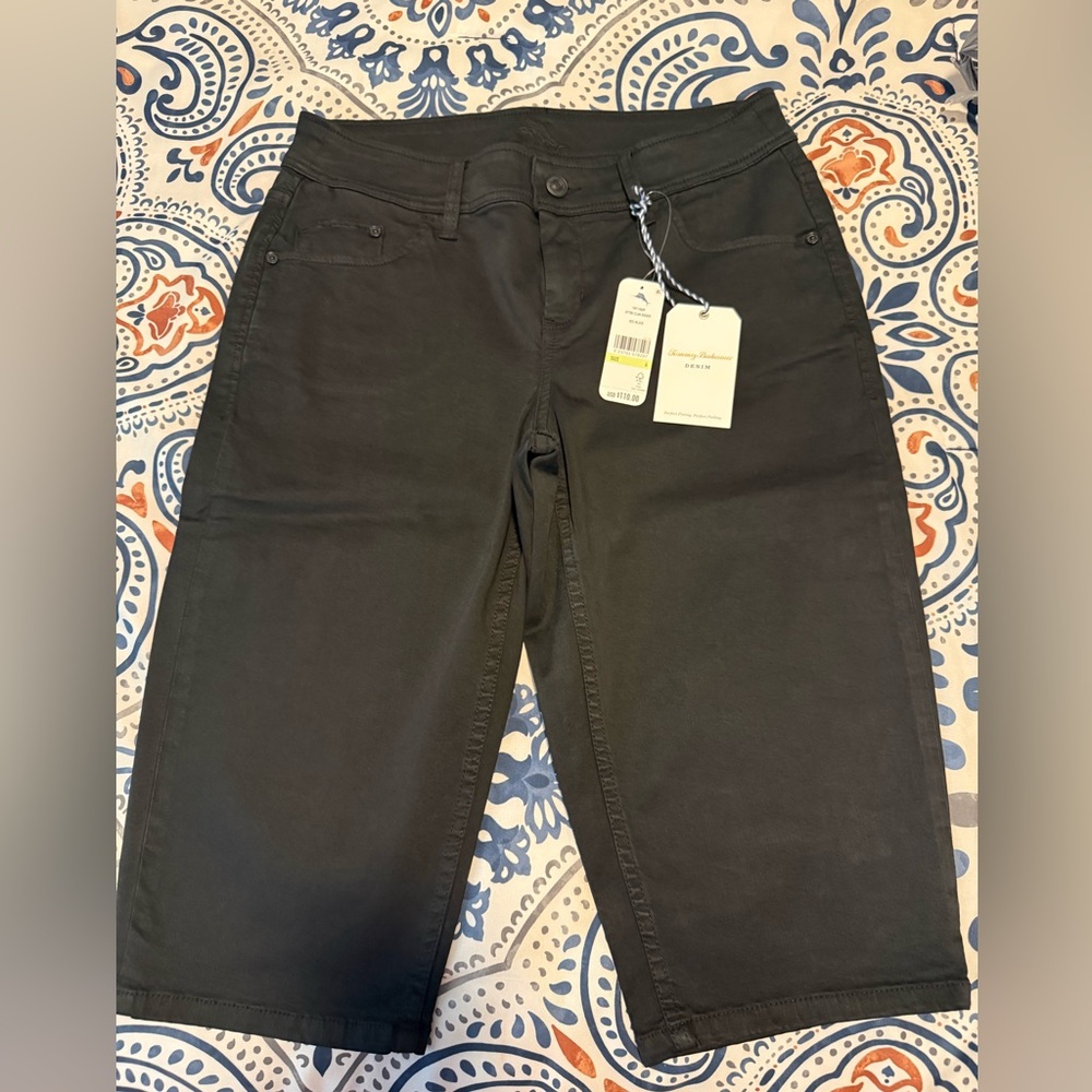 Tommy Bahama Women’s Black “Afton Clam Digger” Capri Pants